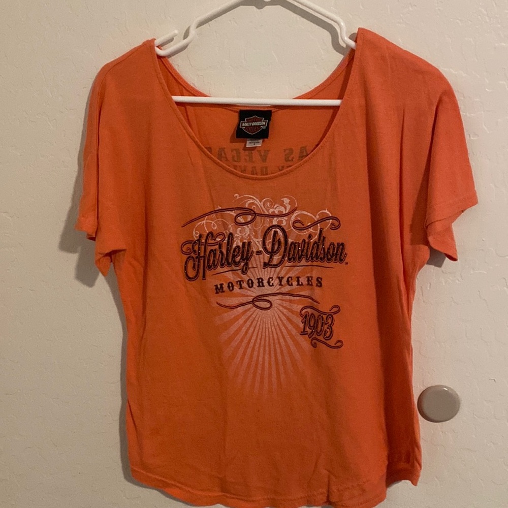 Harley Davidson shirt.